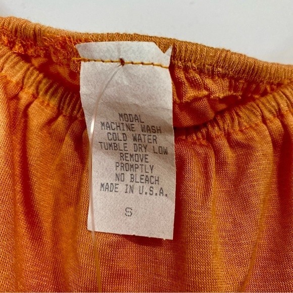 Amerikan Basics Women’s Off The Shoulder Loose Tee Orange NWT - Picture 4 of 6